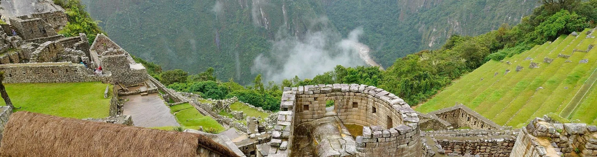 Vista destacada de ECUADOR Y PERÚ