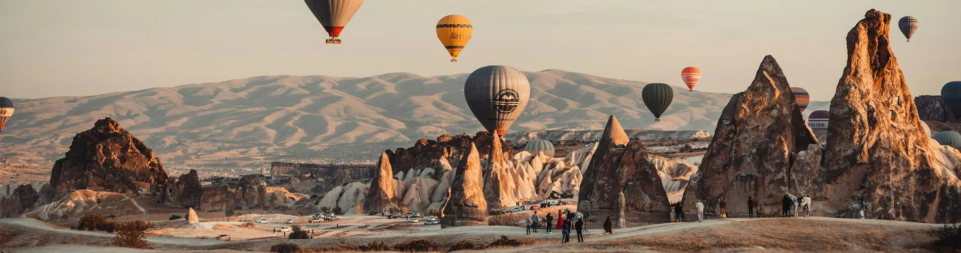 Vista destacada de DUBÁI, CAPADOCIA Y ESTAMBUL