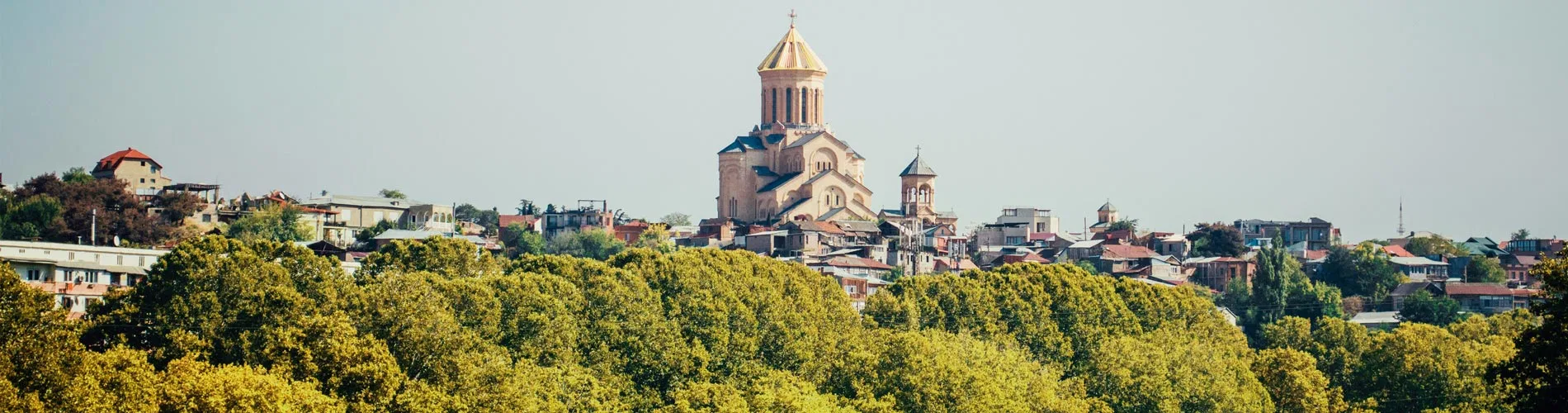 Vista destacada de ARMENIA Y GEORGIA: TIERRA DE FE